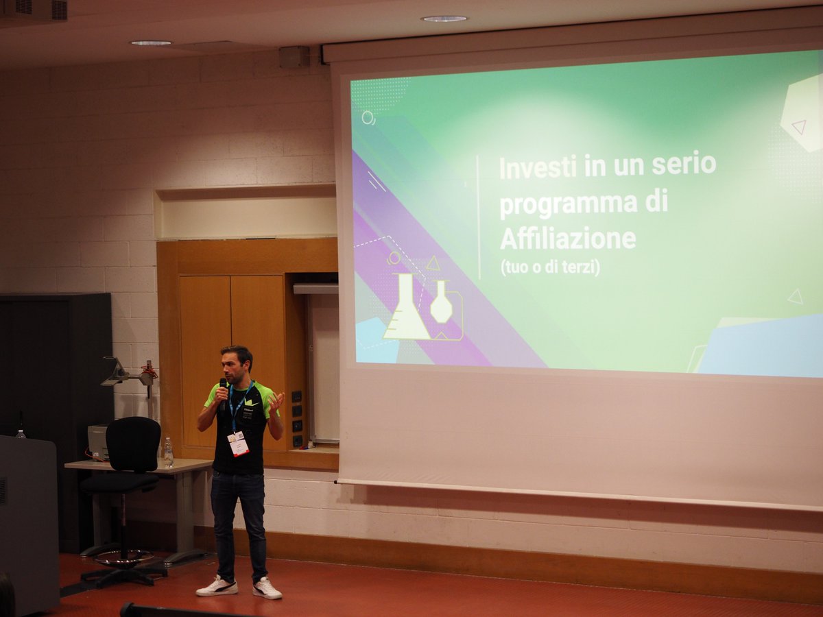 Luca Rodino approfondisce i programmi di affiliazione SiteGround.

#WCMIL #WordPress #WordPressCommunity