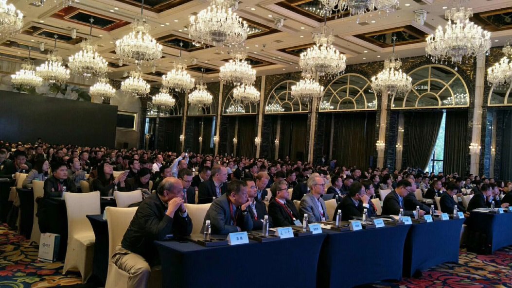 JolywoodSolar's tweet photo. 15th CSPV drew a successful closing, and the TOPCon technical session held by Jolywood gained warm welcome by experts from all sectors of the industry. Jolywood realized average mass production TOPCon cell efficiency 23.2%, represents the industry cutting-edge technology! https://t.co/rX5G643jUd