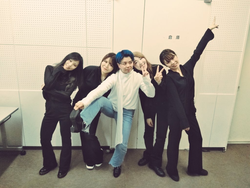 aduchan_'s tweet photo. AZUMBER feat.STBで #TGDP に出演させていただきました！
お忙しい美しヨジャ達にご協力いただき、踊らせていただきました！！
身近な方々が割と前の方にいるのにステージ立った瞬間気付いたので、ニヤけないよう見ないようにしました☜
温かく見守って下さりありがとうございました🙇 https://t.co/J2eXIcm36t