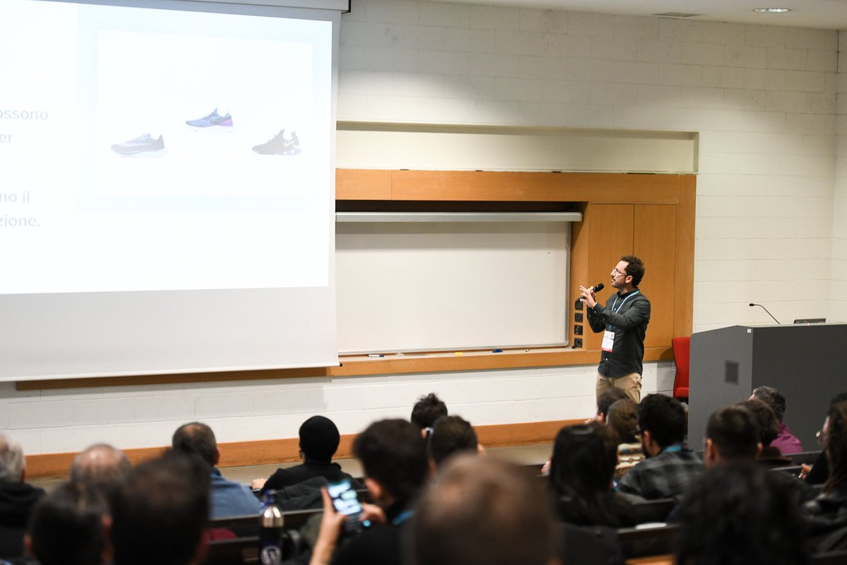 Andrea Marchetti @AfMarchetti nel mondo delle app c’è grande attenzione nell’utilizzo delle transizioni App e siti moderni utilizzano transizioni per creare “pattern” e guidare l’utente.
​#wcmil #WordPress #WordPressCommunity