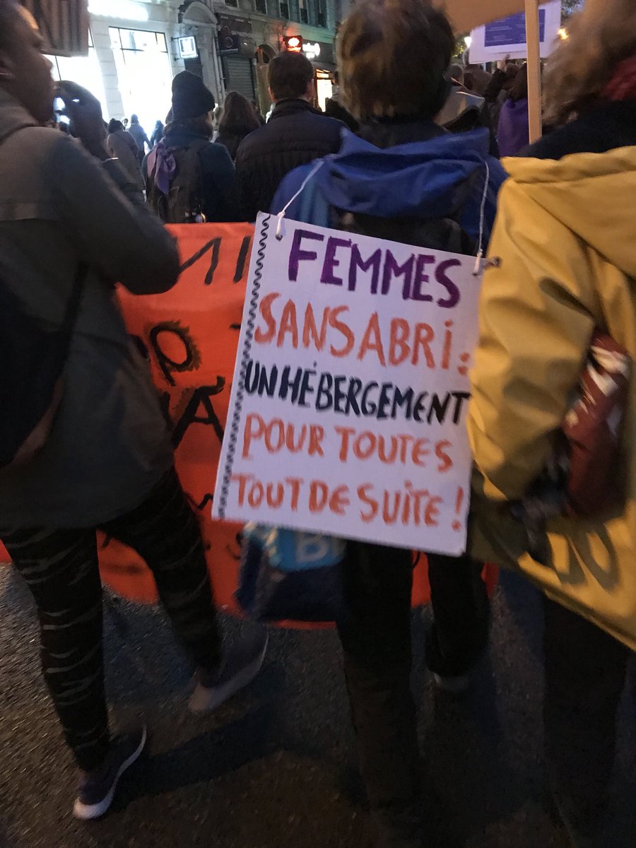 GossRachelle's tweet photo. Et joyeux Noël.
#Equalityiscoming #stopfeminicides #jemarchele23 #againstpatriarchy #femmes #violences #stop #Paris #manifestation @noustoutesorg @Bulle_Tine @LullabyRBG https://t.co/XPmKg6u9yP