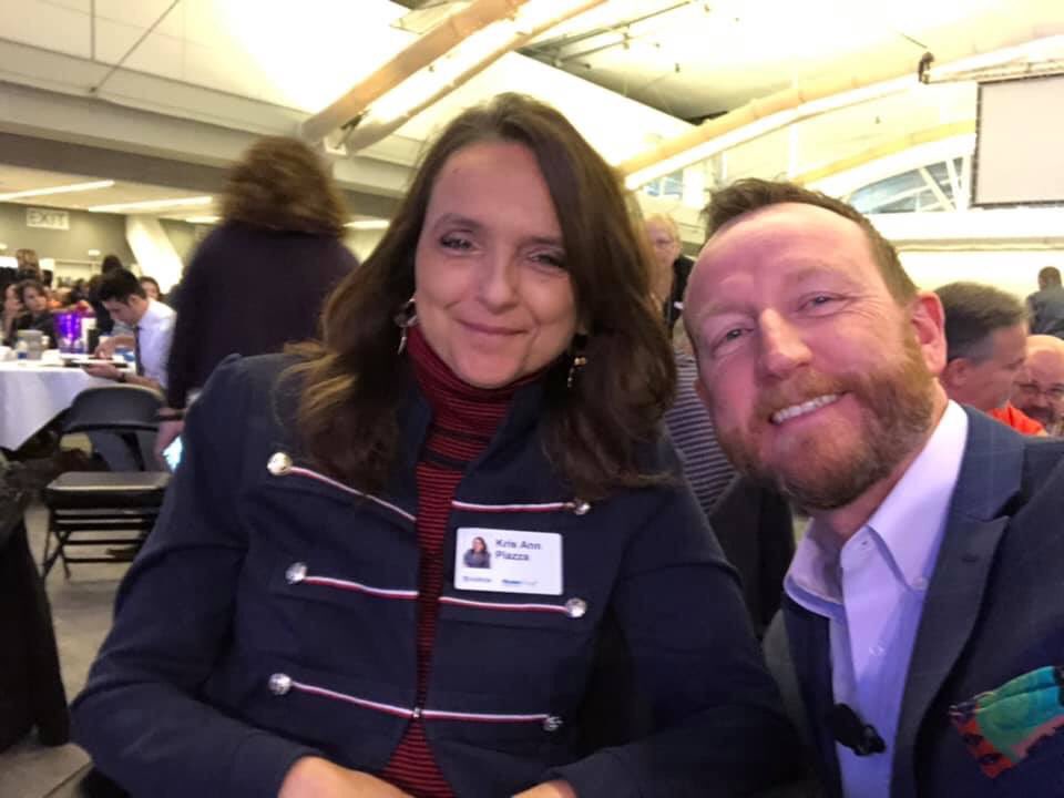 krisann2u's tweet photo. You know you’re sitting before a great group of people when you’re on a stage before >1300 Healthcare leaders sharing a personal story of #resilience and the importance of keeping our hearts open to patients — and it feels like home. Thank you @claylinkous! https://t.co/kjXkgJ5avf