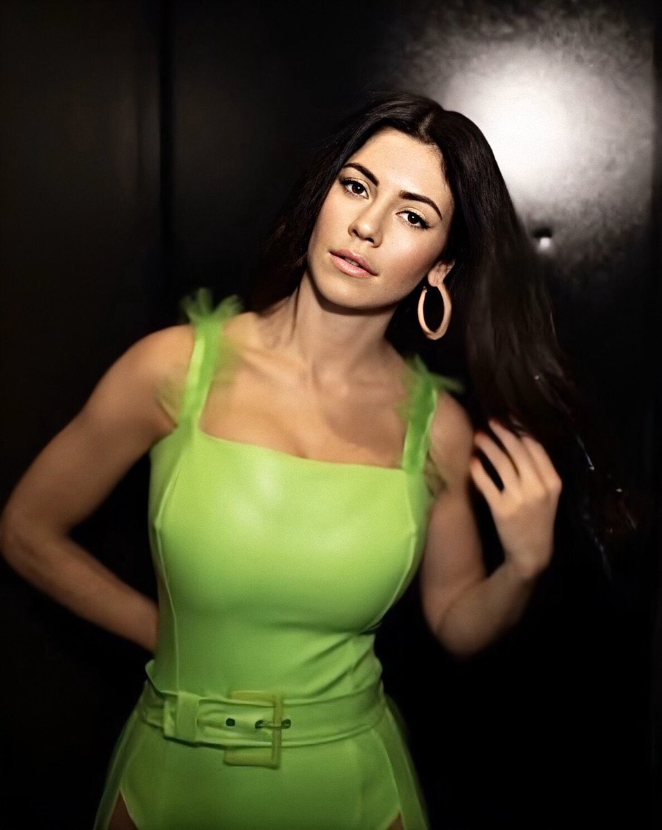 Marinasphere's tweet photo. High quality pictures of Marina for @Grazia 💚 #loveandfeartour https://t.co/QNzTd8S5NY