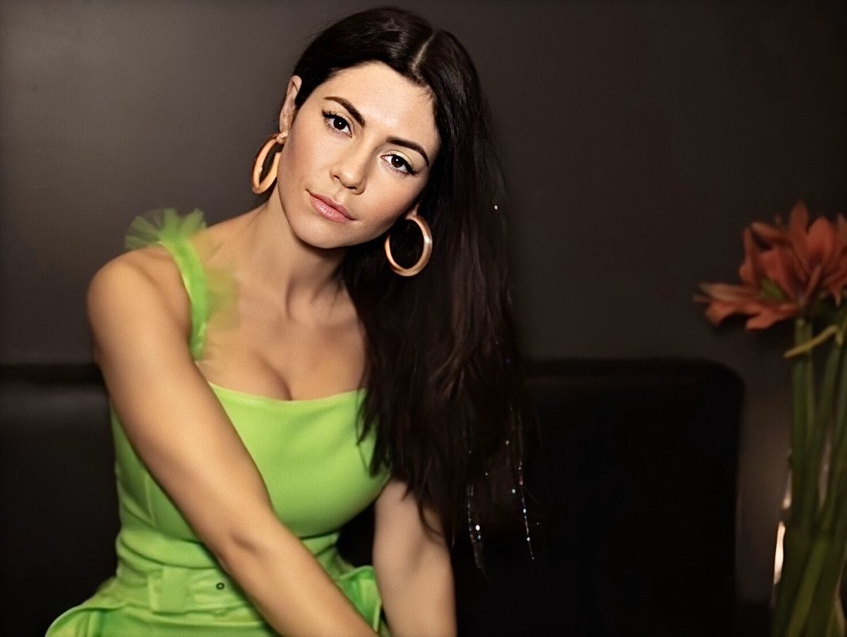 Marinasphere's tweet photo. High quality pictures of Marina for @Grazia 💚 #loveandfeartour https://t.co/QNzTd8S5NY