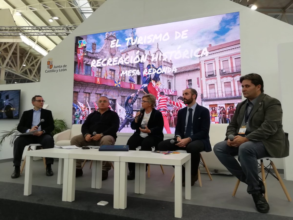 findecidiano's tweet photo. Hoy en #Intur2019 promocionando nuestro evento y debatiendo sobre impacto económico de las Fiestas de Recreación Histórica #Ayllonmedieval #asturesyromanos #SemanaRenacentista #MedinadelCampo
@aefrhh #FindeSemanaCidiano
@turismoburgos
@castillayleon https://t.co/14WffTXrck