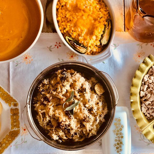 Vintage Thanksgiving photo shoot!  Keep getvie.com near as we unveil some of our favorites on the site this week...plus what to do with all of those leftovers!
•
#thanksgiving #leftovers #vintage #recipes #healthyfood #easy ift.tt/34ewxIJ