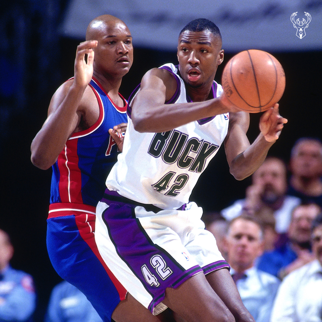 Happy Birthday to 4X and assistant coach, Vin Baker!! 