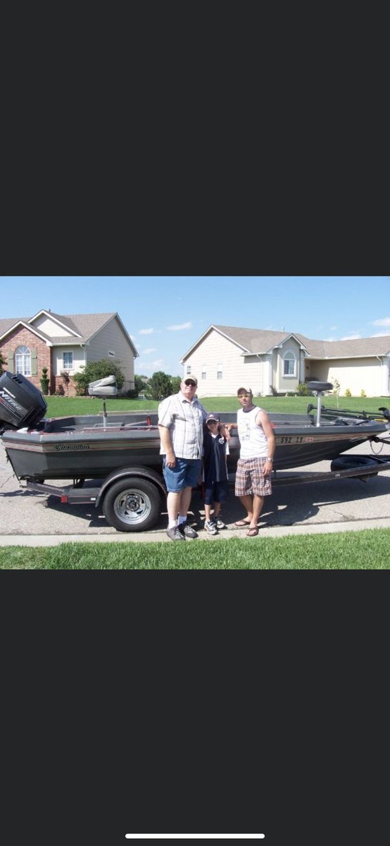 Huntercc05's tweet photo. #2009vs2019 great day on the water https://t.co/MZg4PnxeqJ