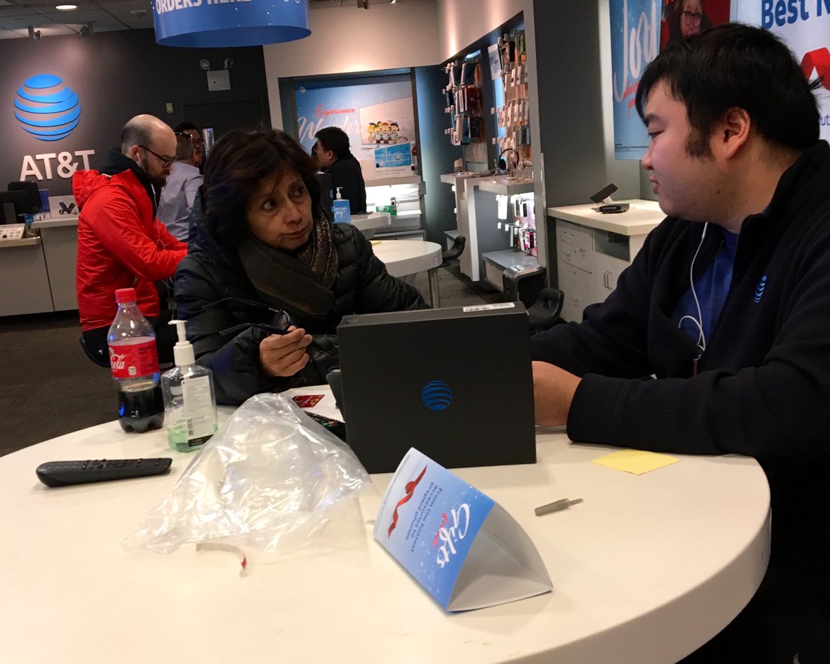 Kwan907's tweet photo. Jacky Chan from Canal street just got back from Vacation already with a ATT TV. With an amazing customer experience
@Ale_ValdezNYC @Danny_Perez_01 @gonty_13 #Masterthedemo https://t.co/WiYhYhiPJO
