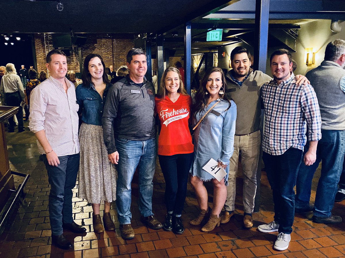LukeNewellc's tweet photo. @FirehouseShelte Junior board’s Blue Jean &amp; Basket Bash last night was 🔥💪🏽❗️ Helped raise much needed 💰 for our yearly operating expenses. https://t.co/60vHrVrm7j