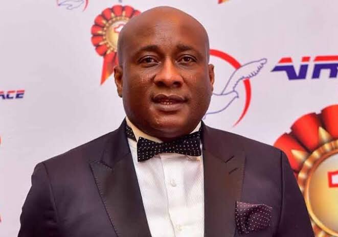 OsitaAmakeze's tweet image. &quot;No good deeds ever go unpunished.&quot;
What do you know about this👆🏿?

Too quick to get done celebrating the lives he airlifted home in safety #XenophobicAttacks👇🏿? 
#AllenOnyema #AirPeace