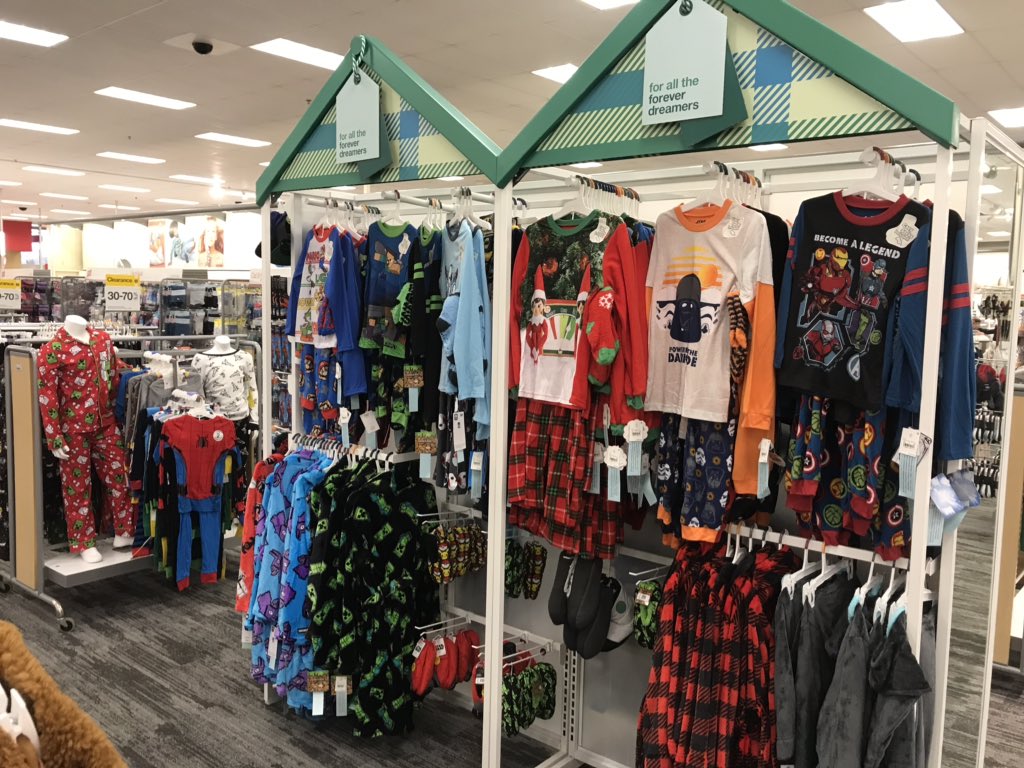 AcaTargetCam's tweet photo. Is the cold keeping you up? Well @Target wants to keep the dreamers forever dreaming through the night, so come on in and see what sleepwear we have for your family! #staywarm #HolidaysBeginHere #T2016 @Julie_Target @TgtTJ2016 https://t.co/spByFTE9wu