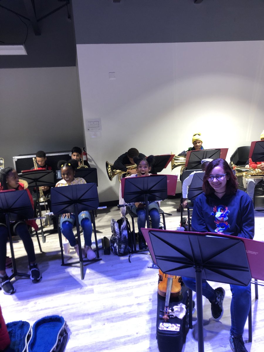 Sergiobatuta's tweet photo. #AtlantaMusicProject
#JrYouthSymphony
#proud to be guest clinician; talented players! @mjjptsa @sara_womack @drizm26 https://t.co/Cuq1O1Bm2w