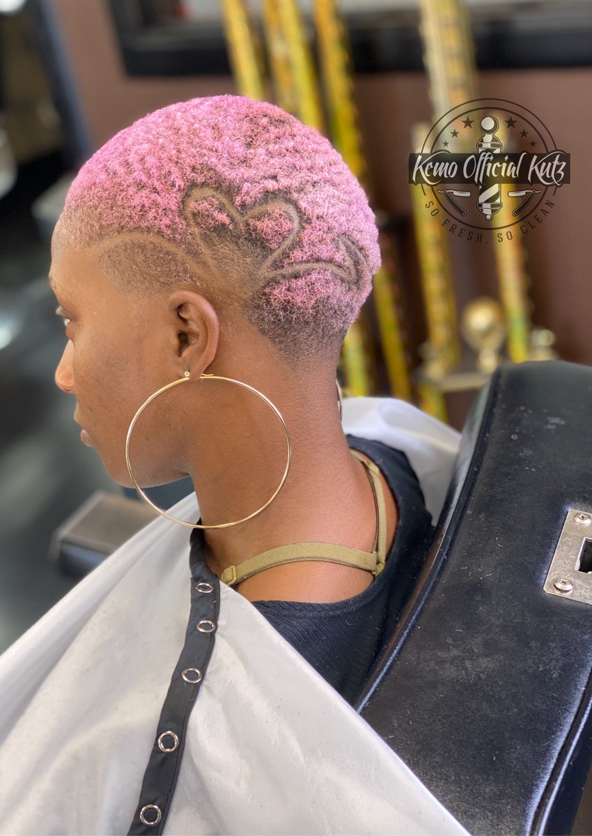 jacksonmusiq's tweet photo. Books are open appointment by clicking the link in my bio ✨💈
•
•
•
•
•
#pacinos#barbersinctv #barberlife #barberpost #barbershopconnect #barbersince98 #barber #barbershopdirect #barbering #barbersinctv #nbahaircuts #nbastyles #xotics #pacinosapp #hiphop #sacramentobarbers https://t.co/bOs3ypZxDP