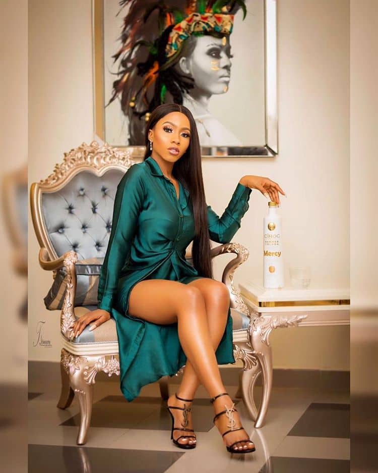 Ivydoris27's tweet image. My baby is hotter than yours 🔥🔥🔥🔥 #MercyXCiroc #MercyColada #MercyEke