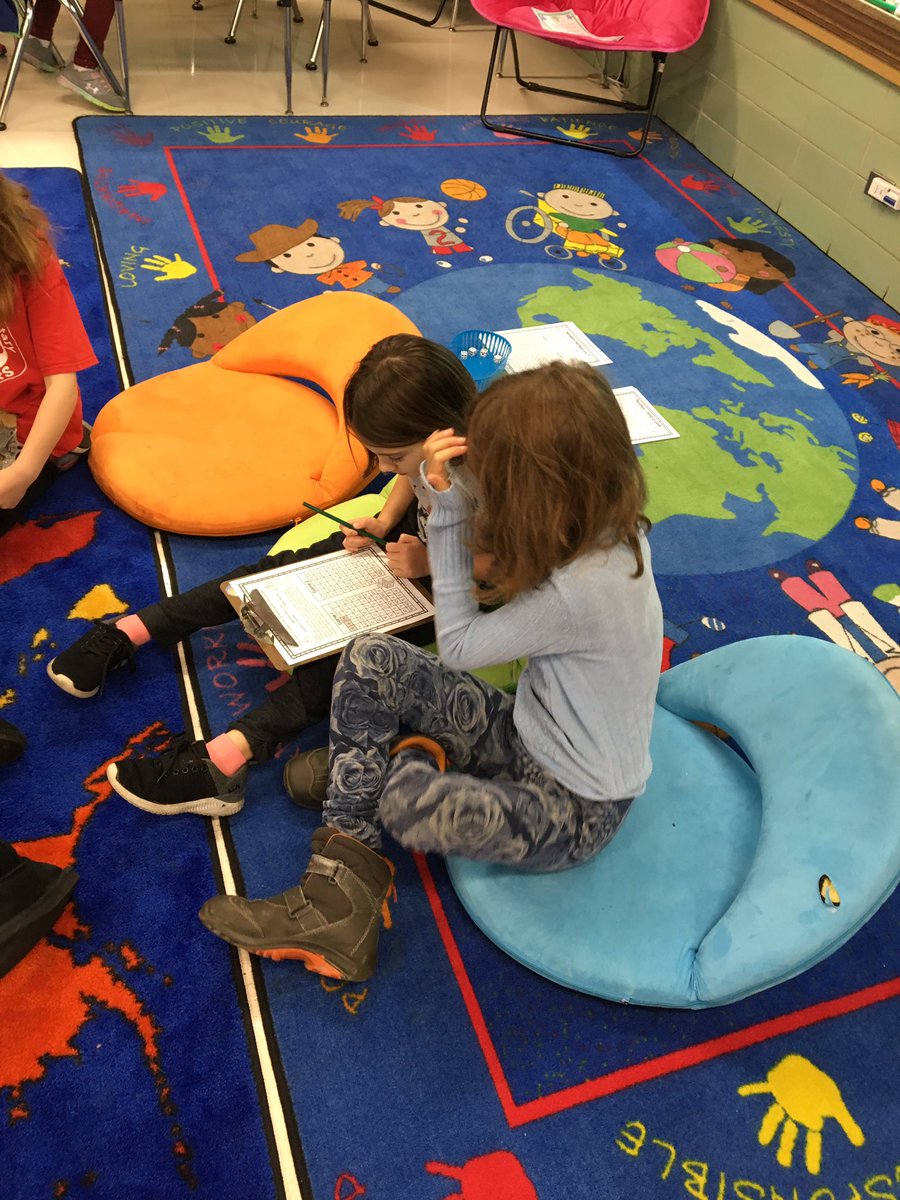 Fun math multiplication games! These 3rd grades just love working together to learn! #CAWow #D64Smiles
