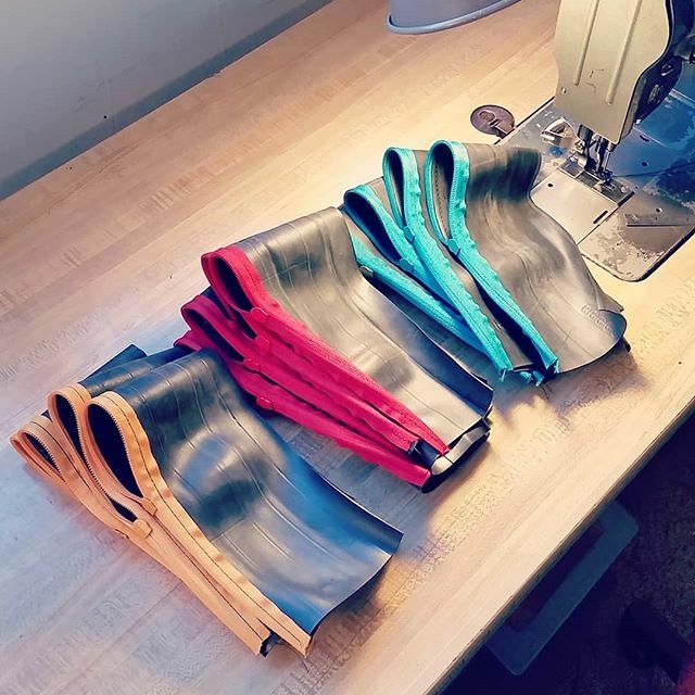 MoabBagCo's tweet photo. Paying for that weeklong river trip by working this weekend... ✂
.
.
.
.
.
#biketubebags #biketubes #upcycledbags #reducereuserecycle #handmadebags #sustainablegoods #sustainablegifts #ethicalbusiness #ecofriendlygifts #veganbags #ecofriendlybags #smallbusiness #madeinusa #l… https://t.co/aMNe94fIig