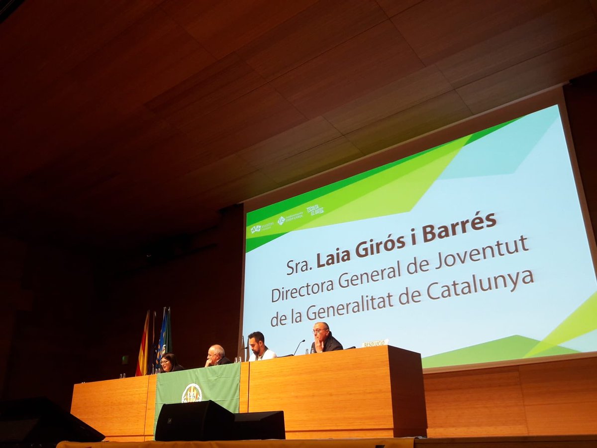 esplaisMCECC's tweet photo. Avui @esplaisMCECC presents a l'acte inaugural de la 47ena #AGOEC de @EscoltesCat amb #conseller @JosepBargallo , l’expert en models de participació democràtica @XaviMilian , la directora de @joventutcat @LaiaGiros i alcalde de @reus_cat Bona AGO escoltes! 🙌🏼 https://t.co/nBA4UfCHZE