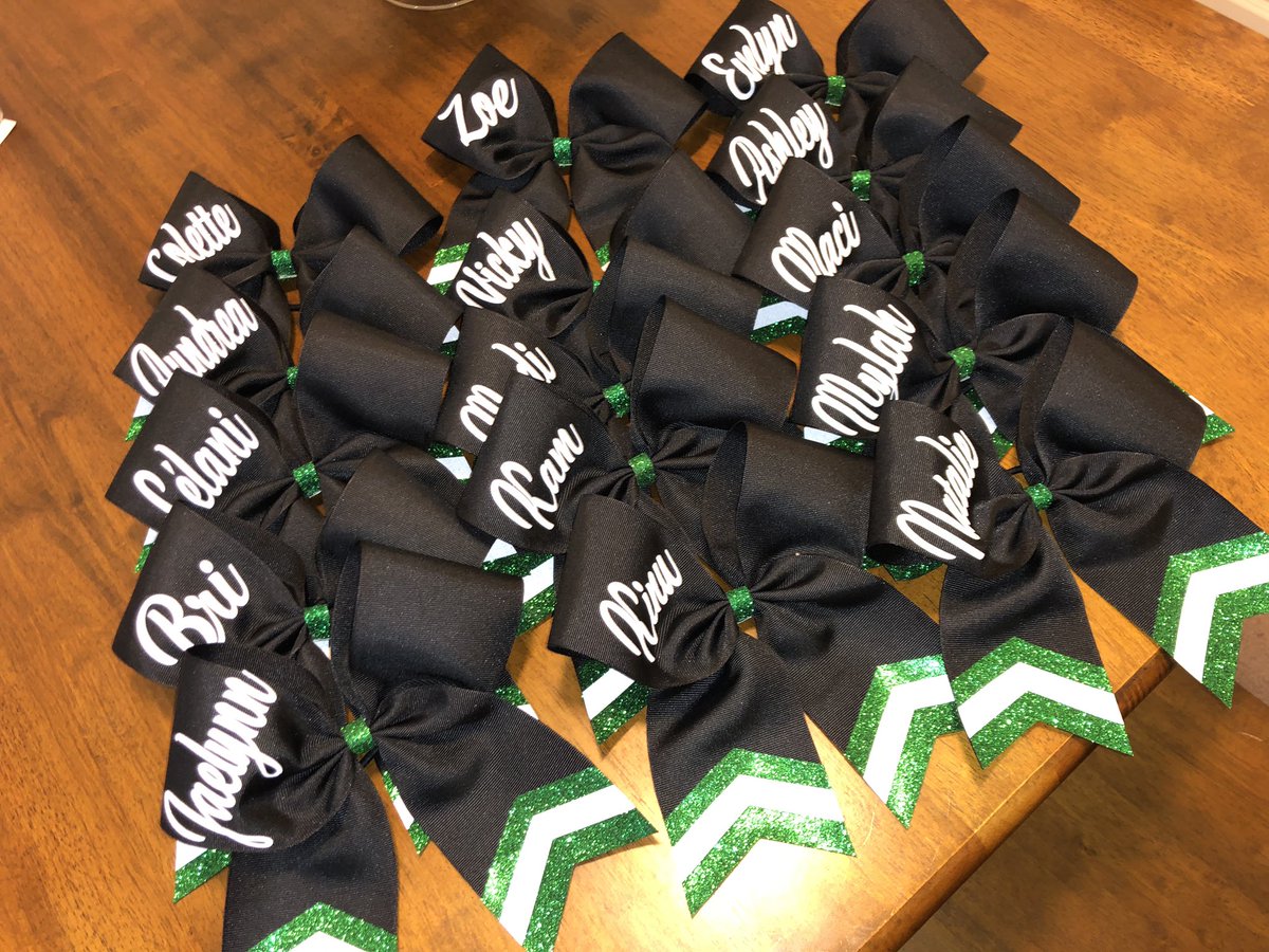 HFMS_Cheer's tweet photo. Look what came in today💚 can’t wait to surprise the girls with these Monday🎀 #CheerBows https://t.co/TErm2Zk7Kv