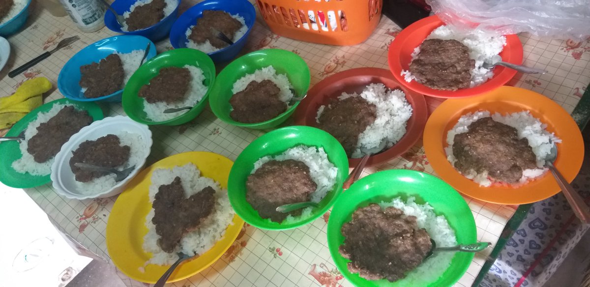 cai32mosconi's tweet photo. #PASenLasEscuelas CAI 19 ESC 4232 ANEXO PIN HUET GRAL MOSCONI SALTA! HOY LOS NIÑOS A TRAVÉS DEL PLAN ALIMENTARIO SALTEÑO DISFRUTARON DE UN RIQUÍSIMO MENÚ: MILANESA CON ARROZ Y DE POSTRE FRUTA!! #CPPS 👌👏👏👏🧢💙😊 @fguillesaavedra @GustavoSaenzOK @MariteLescano @patriciapinasco https://t.co/jJj44OkSjz