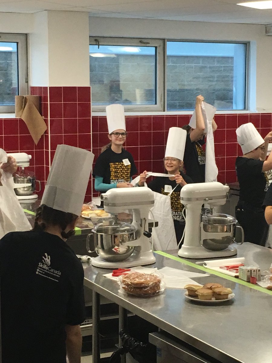 Ms Kerri Mercer JRI tweet media