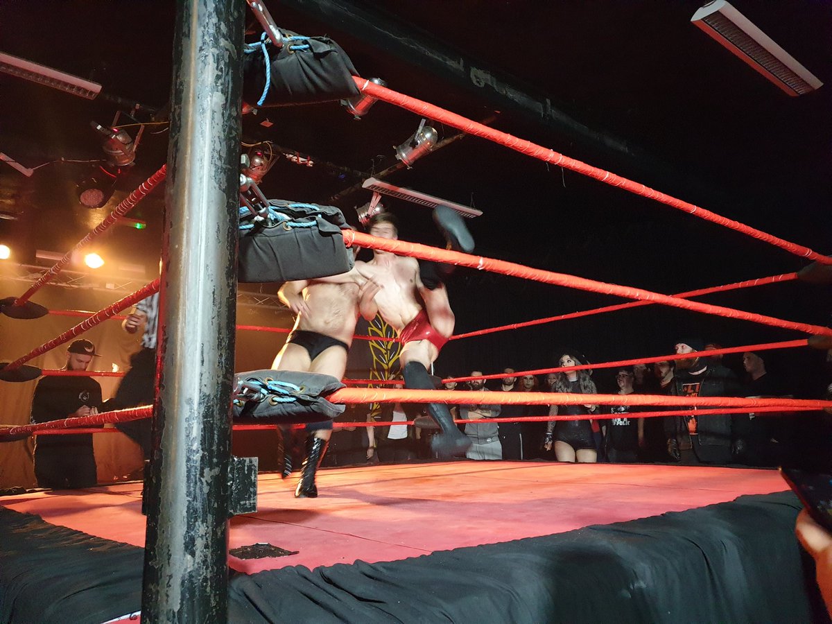 gadget80's tweet photo. SHORYUKEN! @GOODWrestlingUK #GOOD18 https://t.co/VhWhwgoXom