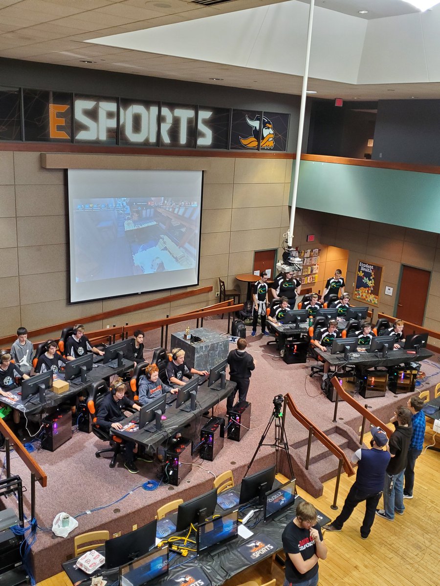 midland_esports's tweet photo. #ThayerCentral vs #GretnaHigh is underway! https://t.co/7t1Y19Pcud https://t.co/Pfw0xDl2S8