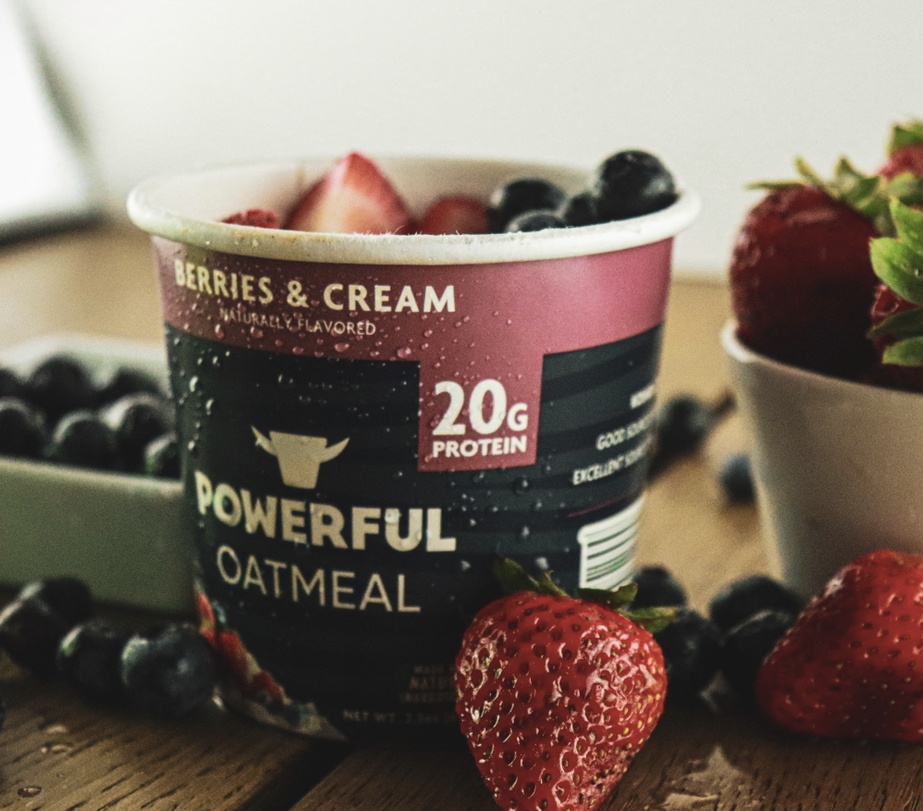 Have a berry #powerful weekend! 🍓 #powerfuloatmeal