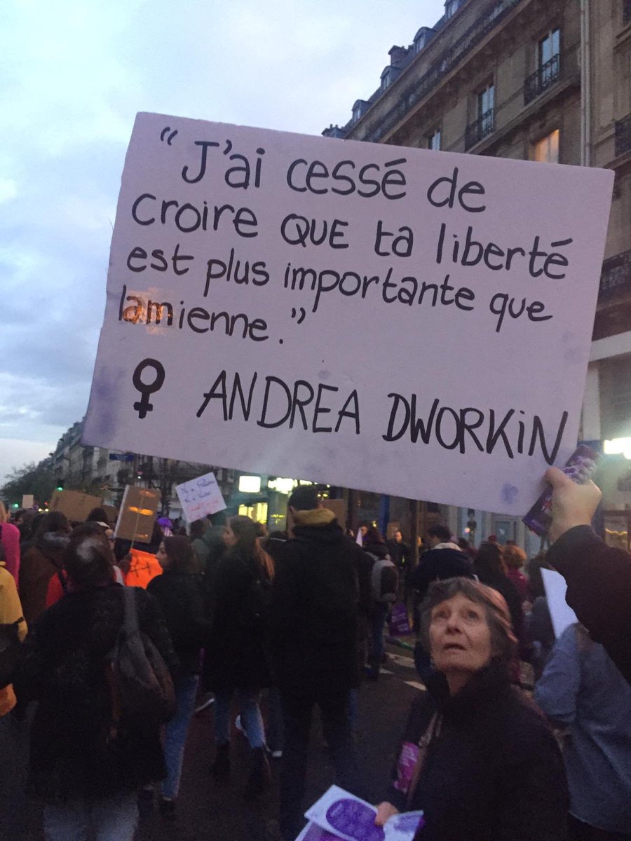 real_MorganeD's tweet photo. La révolution féministe est en cours ! Mobilisation historique et belle. Fière d’avoir marché aux côtés de mes sœurs d’@osezlefeminisme et tout le front abolitionniste 💜📣 https://t.co/6zuyQVKsP1