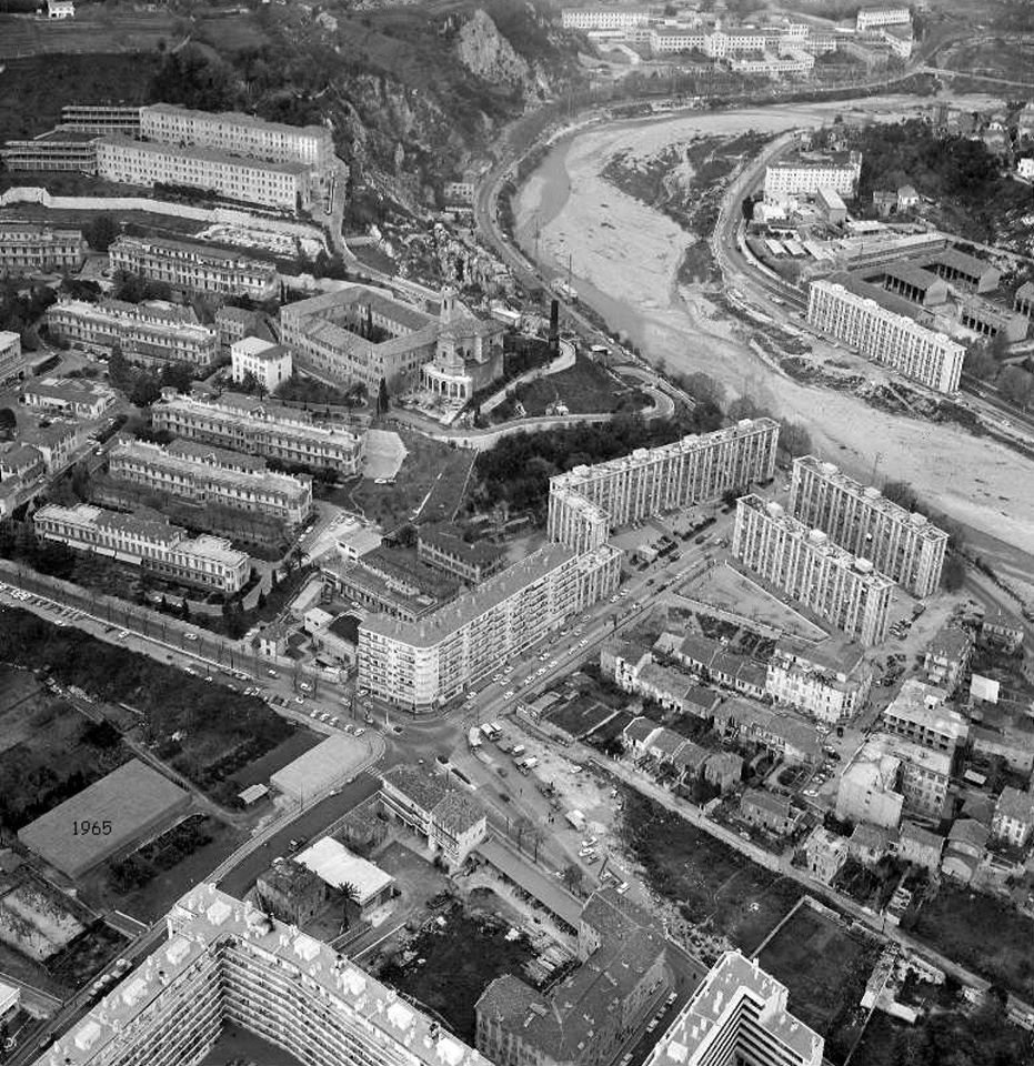 Memoire2cite's tweet photo. 06 NICE février 1965 - Aménagements de la Voie Romaine au bas de l'hôpital https://t.co/GlI2QFJPC0