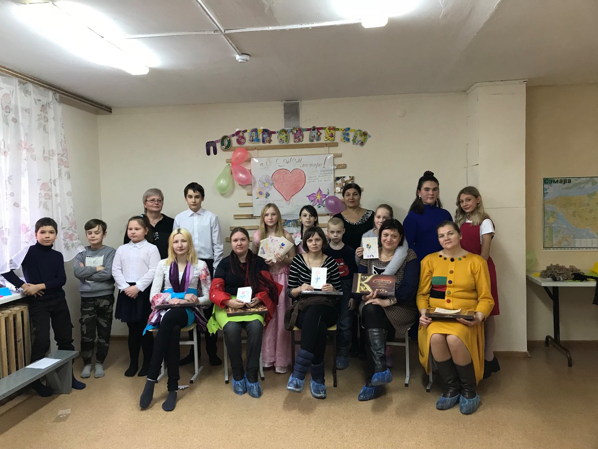 osmnadezda2's tweet photo. 23.11.19 в детском клубе «Бригантина» дети поздравляли своих мам с их праздником! Было душевно, уютно и весело! #  промрайон#самара#надежда# https://t.co/6ZcyVvTBMK