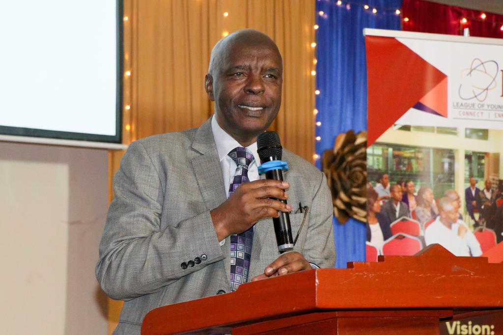 ProfKibwana's tweet photo. What a special evening for me to have been feted as the most Outstanding Public Servant of the year by @LYP_Kenya during their first ever Gamechangers Awards. #GamechangersAwards2019 https://t.co/XKhgm6Oq3y