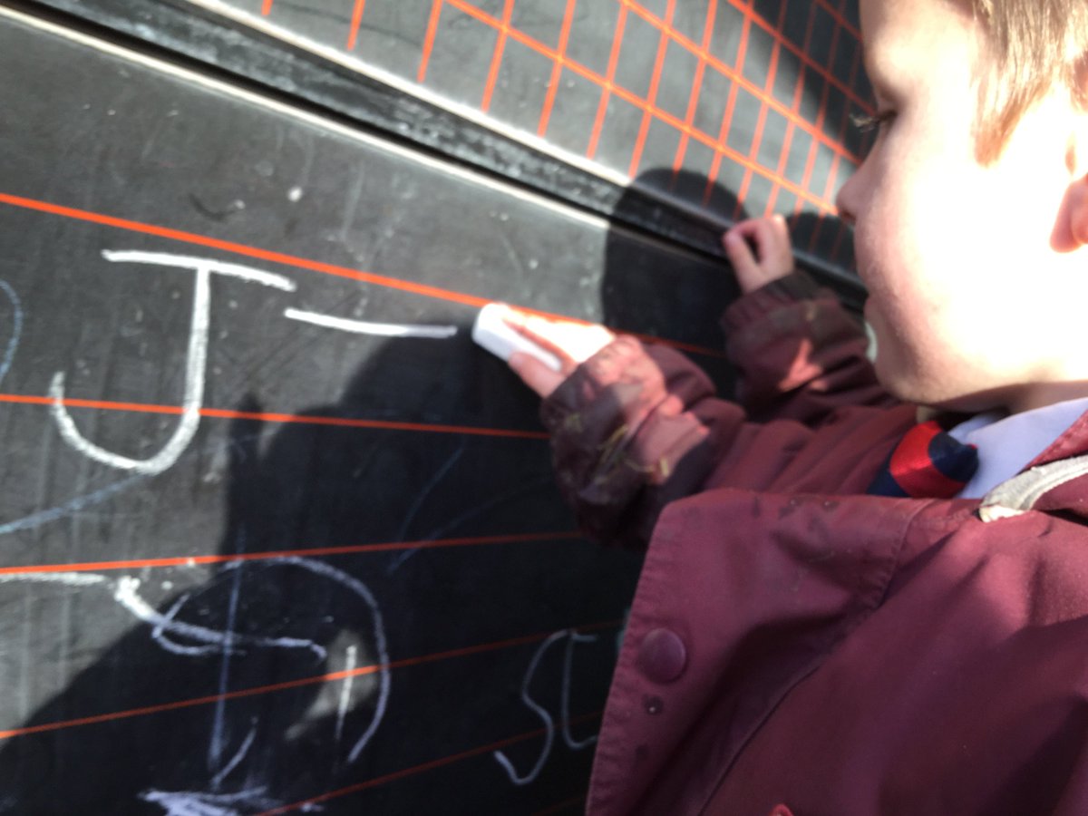 RecRAH's tweet photo. Developing fine and gross motor skills outdoors :) https://t.co/WmPqNKPUty