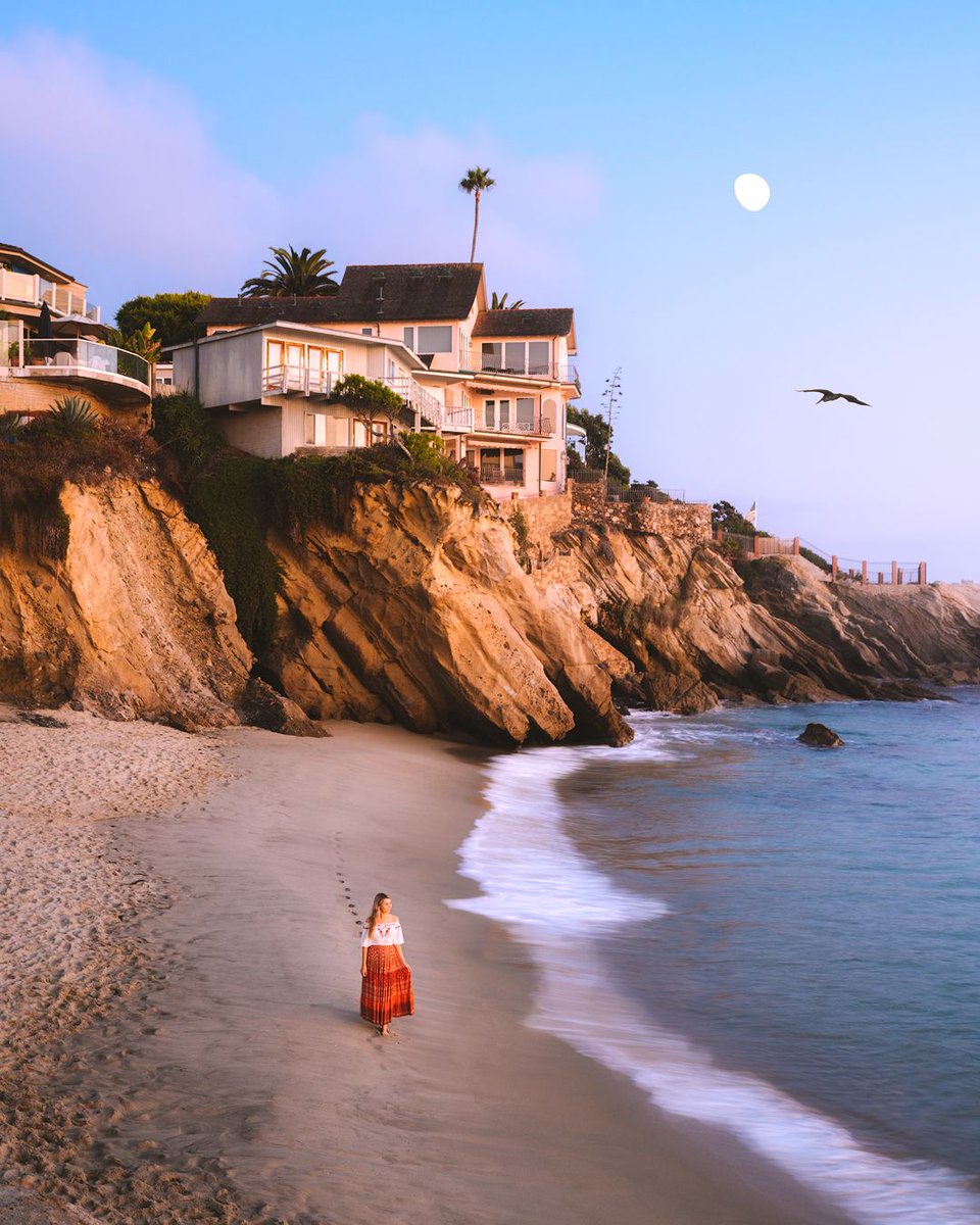 reneeroaming's tweet photo. Dreamy sunsets in Laguna Beach ☀️ Check out my blog post on our visit to The OC: https://t.co/VAlNvuiQma 🌴 #TheOC #VisitTheOC #Ad @VisitTheOC https://t.co/pea0A5d8cA