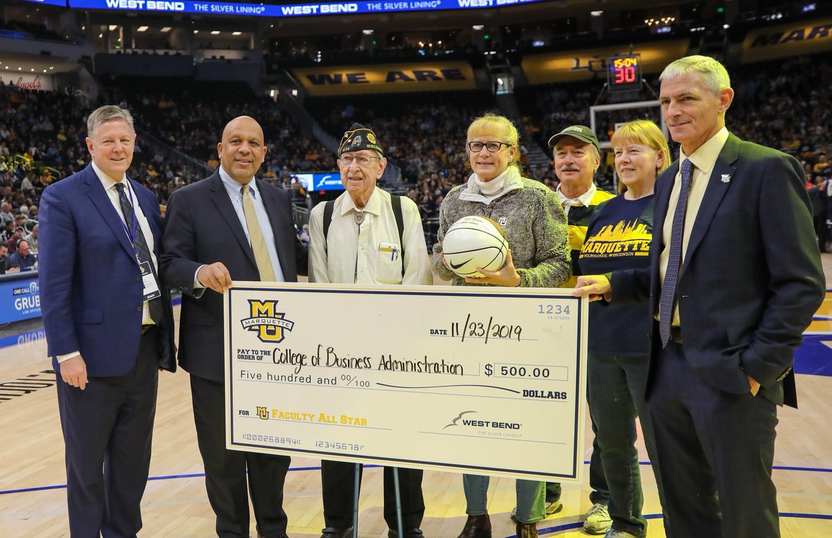 muathletics's tweet photo. A warm welcome for today’s @MarquetteU Faculty All-Star of the #mubb game, Dr. Margaret Hughes-Morgan! @MUBusiness

#WeAreMarquette! @WBsilverlining https://t.co/pkNUChns9q