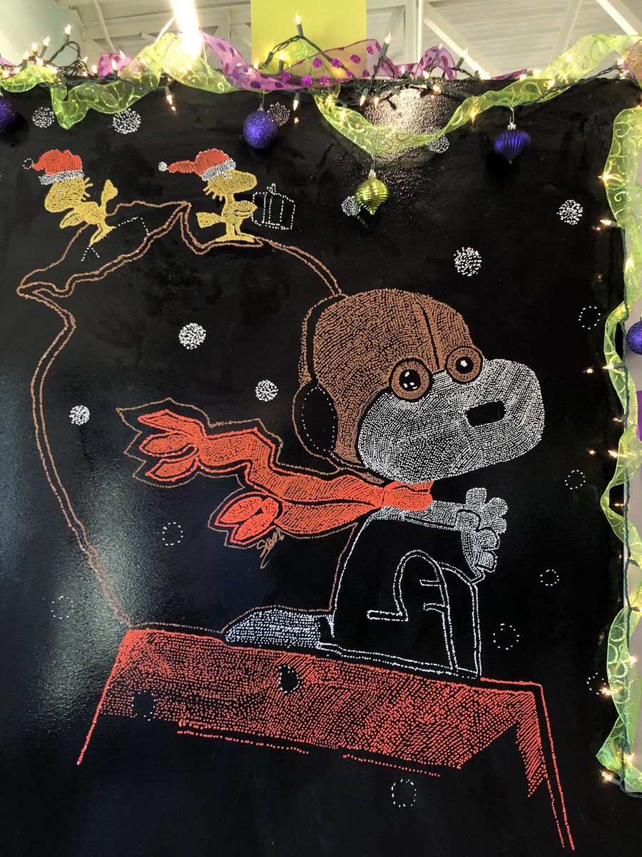 stevemckinnis's tweet photo. I see DOTS people.
👁🌊🔴🔴🔴⚪️⚪️⚪️
Decorated #anytimefitness & started the #Christmas board
#stipplingart #stippling #workinprogress #mural #drawing
#hastings #workout #art #wallart #freehand #exercise #24hrs #abs #gymclasses #2020 #2020health #gethealthy #snoopy #snoopydog https://t.co/u2yYbFBIR3