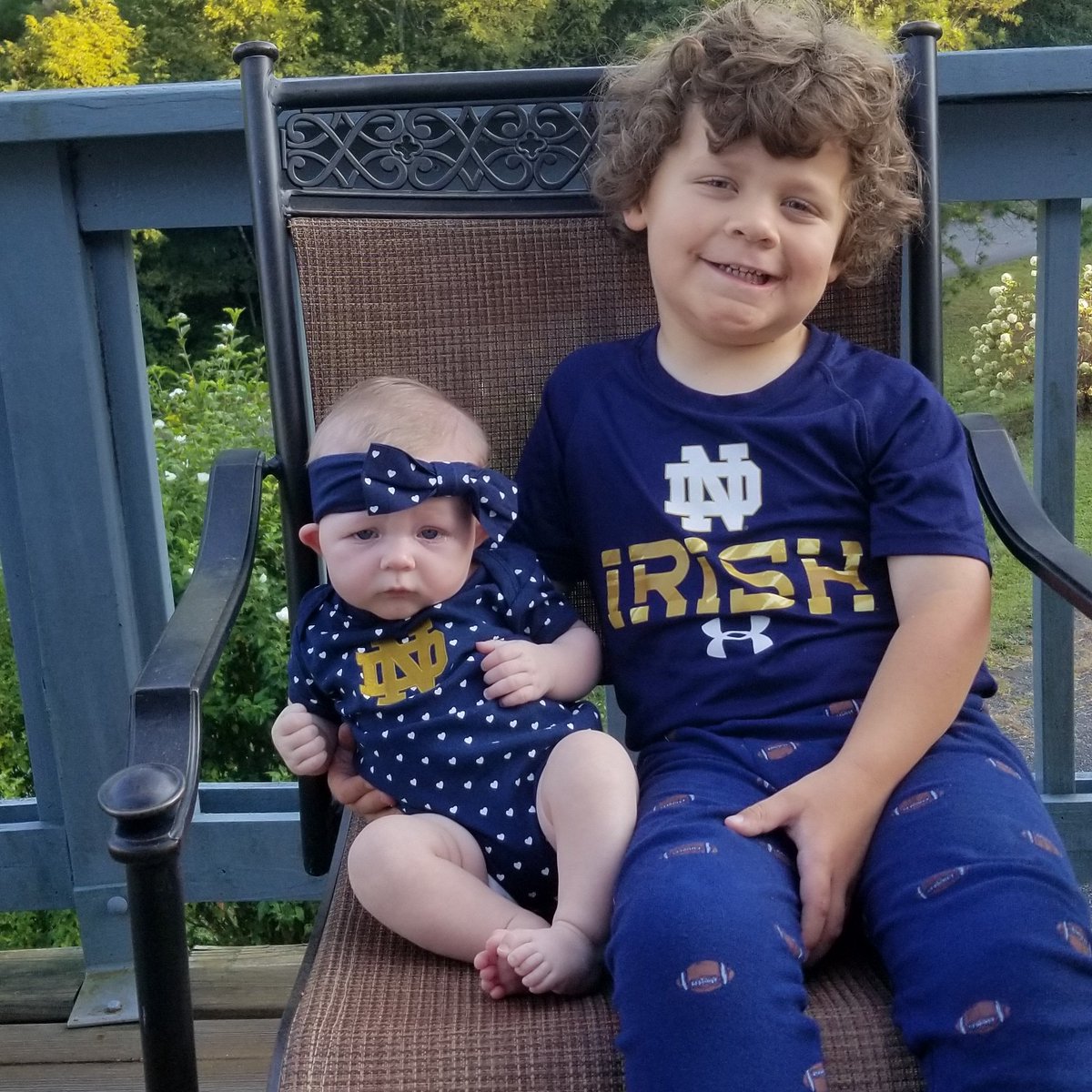 BaileyCondosPCB's tweet image. Grayson &amp;amp; Bailey cheering for the Irish  #NDRollCall #BCvsND @NDonNBC