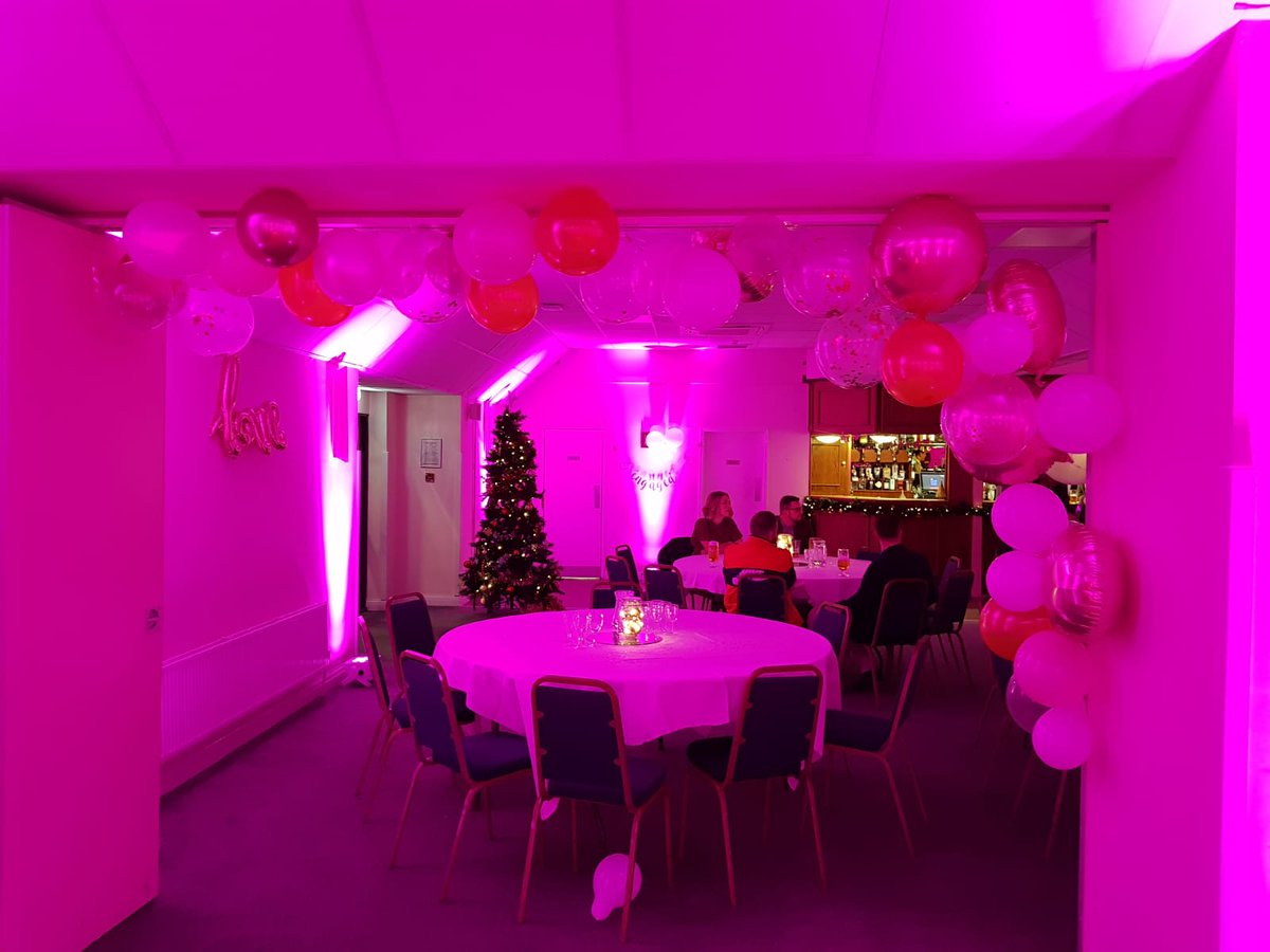 Tonight we are celebrating Jenni and Matt's engagement with a great party at the Wiltshire hotel :) 

#discosuperstars #swindondj #swindondisco #swindonwedding #wiltshireevents #wiltshiredj #wiltshiredisco #wiltshirewedding #wiltshire #engaged #bridetobe #whitewedapproved