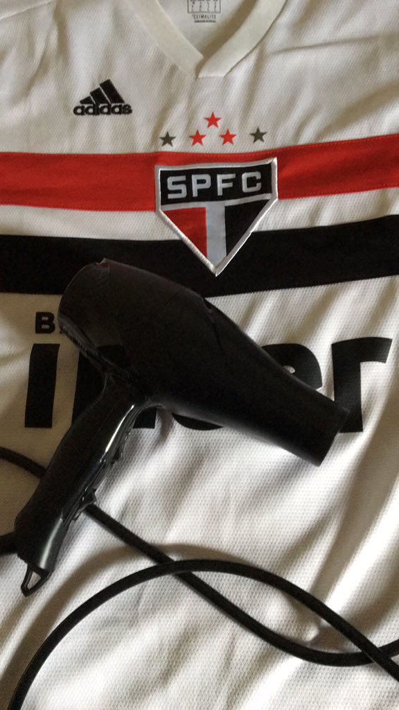 D4vid_Rodrigues's tweet photo. Vamos river  #FLAxRIV https://t.co/JfXrlehWoE