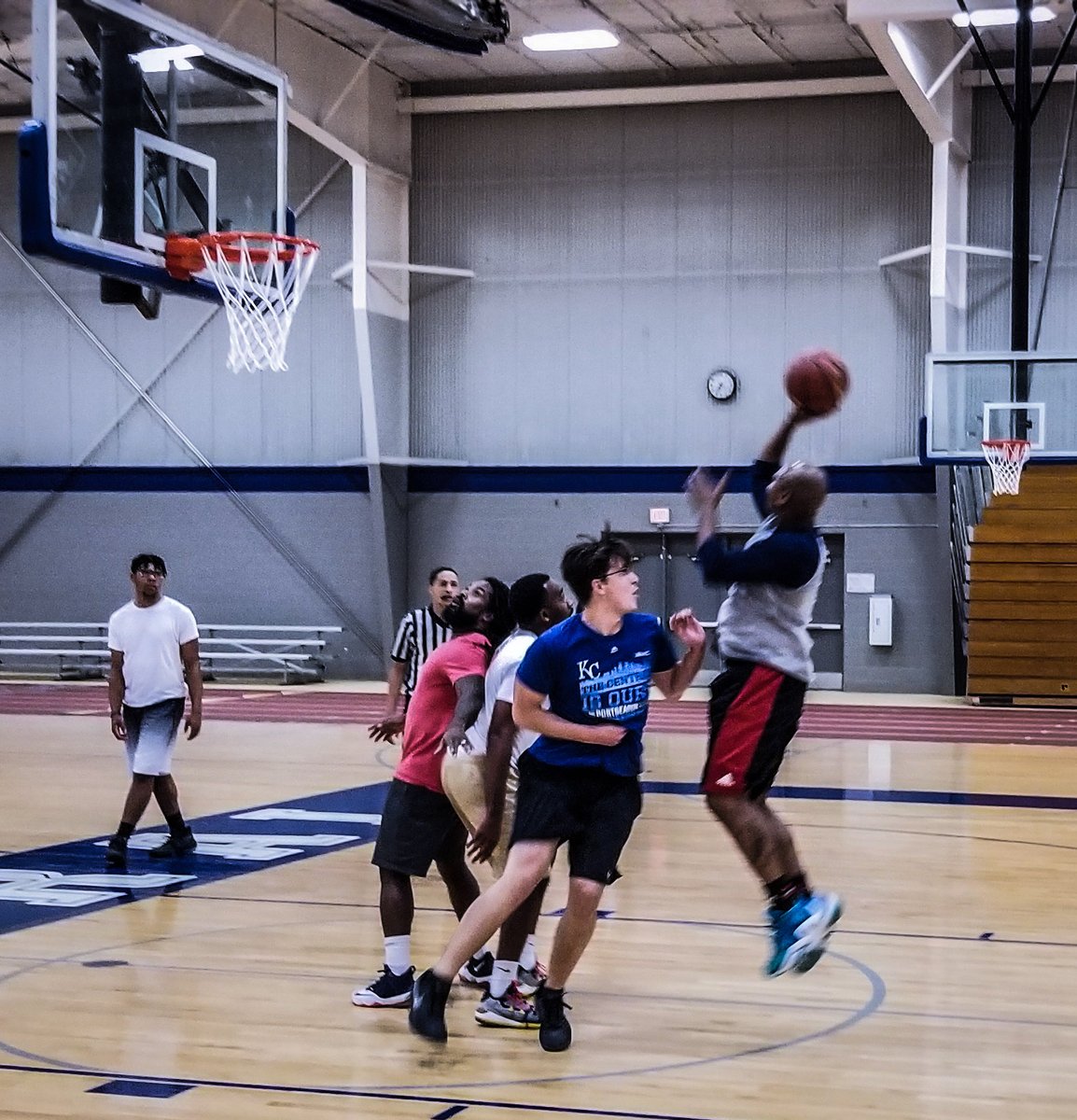 RayWeikal_KSD's tweet photo. There was some hardcore play on the hardcourts this afternoon during the @kcpublicschools #TeamKCPS Intramurals! #ourtimekcps https://t.co/4BgblrzSAv