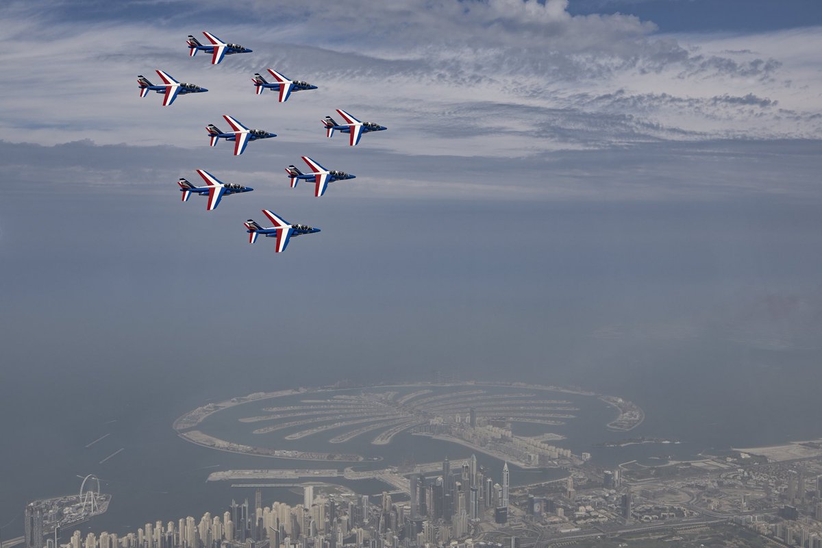 Patrouille de France tweet media