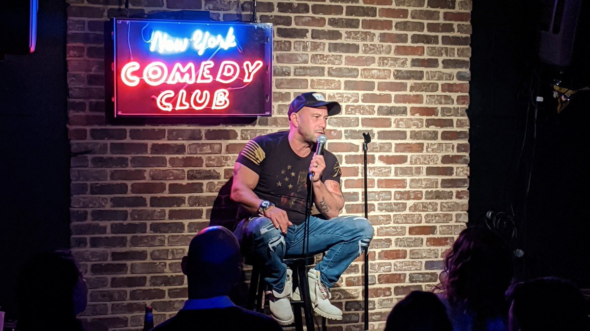 ComedyGroupie's tweet photo. What a fun time last night at #TheBlueShow!
Next one Dec 13 at @NewYorkComedy 🤬😂 https://t.co/s9Rldld47U