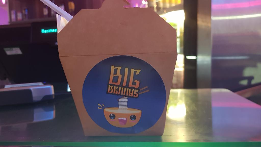 altchargames's tweet photo. Big Benny's. The best chicken noodles in the Star Citizen System. 😋 #StarCitizen https://t.co/KsxIt6xNEU