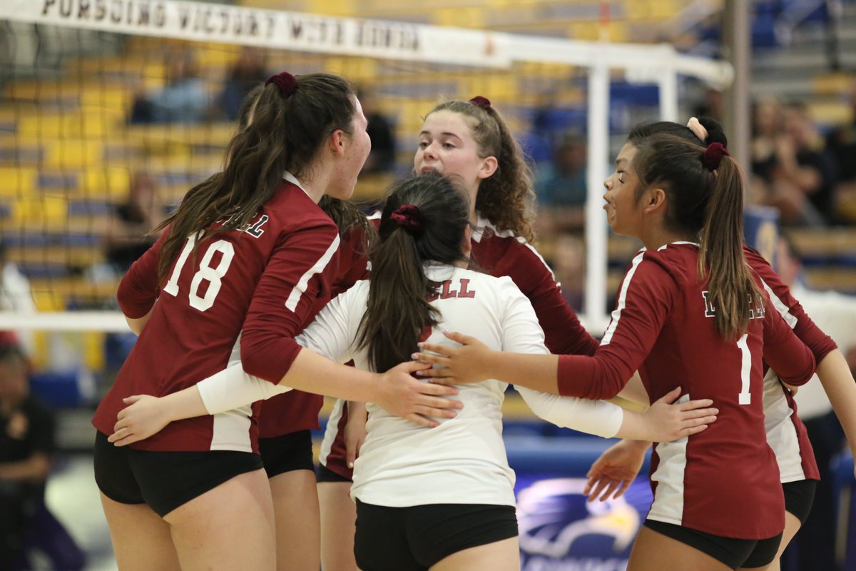 CIFState's tweet photo. 2019 CIF State Girls Volleyball Championship Update π
Division III | End of Set 4
Lowell 25, South Pasadena 20
#CIFVBALL2019 | #CIFState https://t.co/tNAOHNitn8