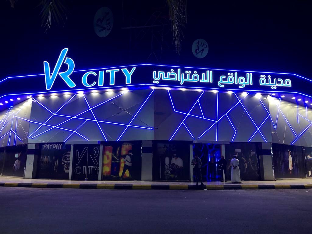 قـريـبـا فـي الـمـديـنـة No Twitter ڤي آر سيتي Vr City لأول مرة في السعودية مدينة متكاملة بتقنية الـ Vr في المدينة المنورة عيش الخيال التغطية على حسابنا بـ السناب شات