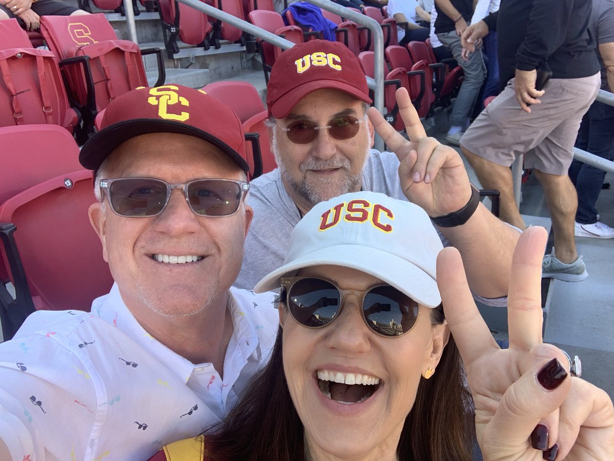 #beat the bruins #uscselfie