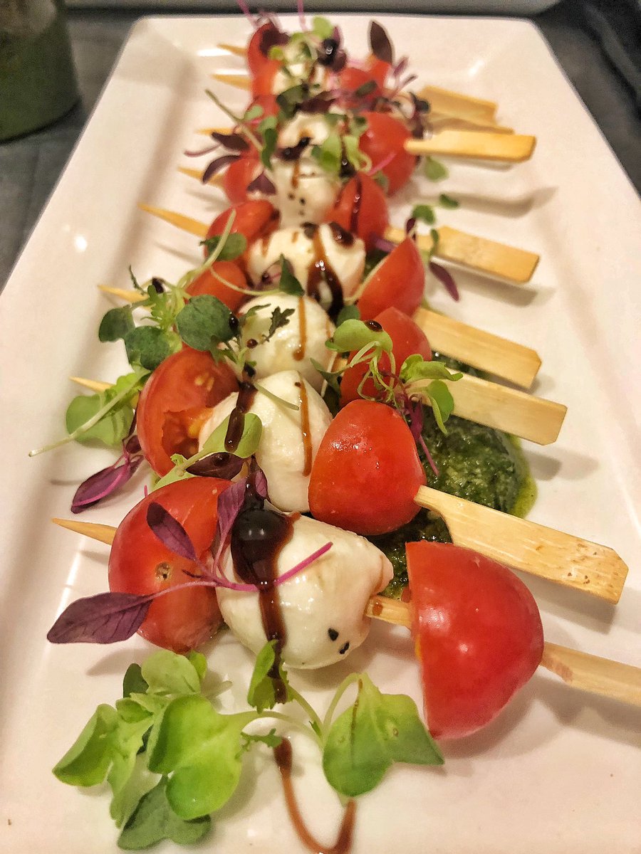 BerettaKitchen's tweet photo. Caprese Salad Skewers 😋😋

DM us to learn more about our catering services! https://t.co/uEgE8pQXZl