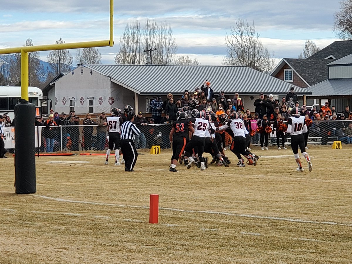 Checking in from the Class B Sate Championship between Manhattan and Eureka.  7-6 Eureka late in the 2Q.