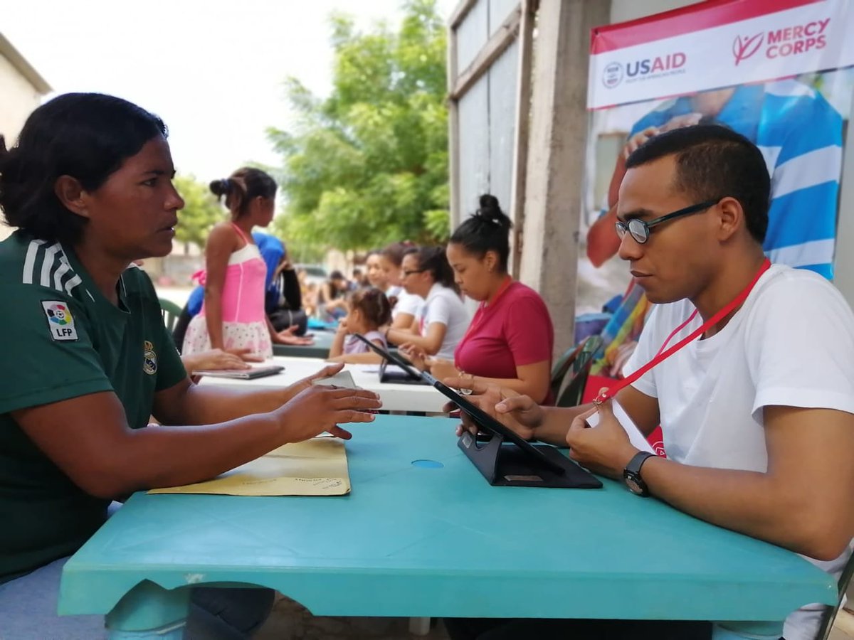 MalteserCol's tweet photo. 176 pacientes en #BrigadaDeSaludYSocial Corregimiento de Camarones, Riohacha. Médicos de #MalteserColombia  acompañados de @mercycorpscolombia en  entrega de #medicamentos y cash. @pastoralsocial_riohacha brindó asesoría jurídica a flujo migratoriode #Venezuela. @MalteserInt https://t.co/X8GJZA69kt