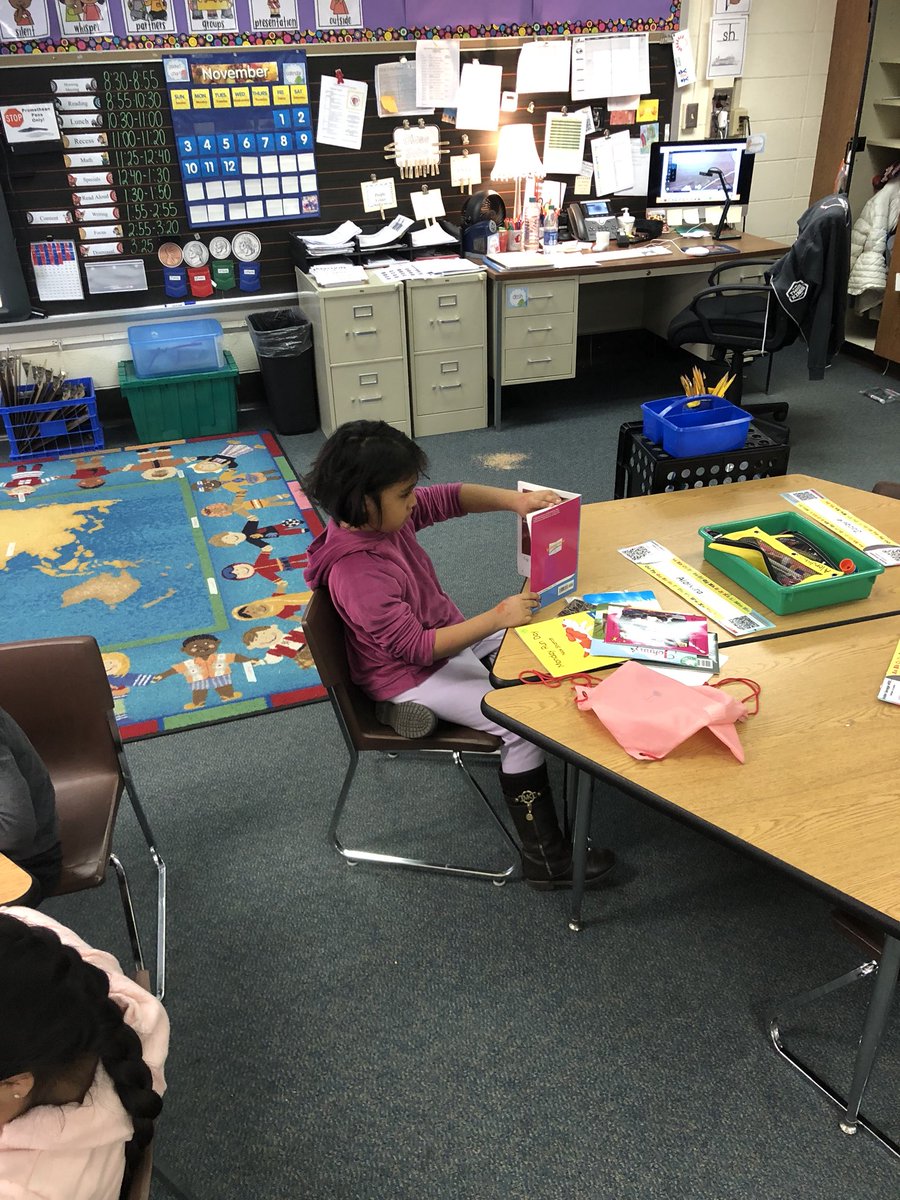Our 1st graders are learning what it means to be avid readers. These avid readers love to explore new books! #BUCOEImpact <a href="/ButlerCOE/">Butler COE</a>